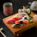 Die Geschichte und Kunst des Sushi: Eine kulinarische Reise durch Japan