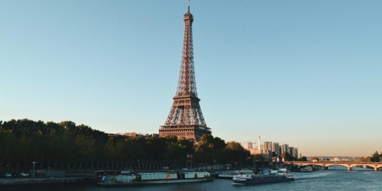 6 Wesentliche Dinge, die Sie vor Ihrem Besuch der Fashion Week in Paris aus Deutschland wissen müssen