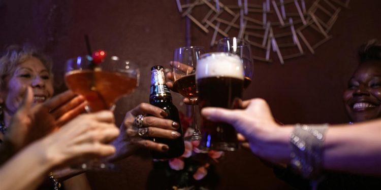 Weltrekord für die meisten besuchten Kneipen innerhalb von 24 Stunden zum dritten Mal in diesem Jahr beansprucht