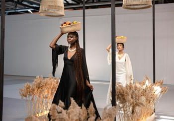 Die wahre Geschichte von Kate Middletons ikonischem Modeschau-Auftritt