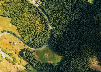 Titel: 10 wesentliche Tipps für Roadtrips 2023: Bereiten Sie sich auf lange oder länderübergreifende Abenteuer vor