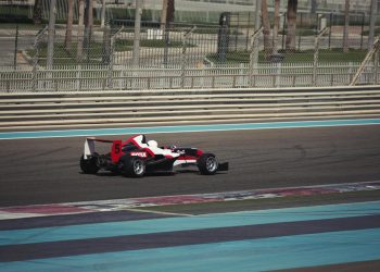 Red Bulls unbesiegbare Aura geht in Flammen auf und entfacht das F1-Meisterschaftsrennen